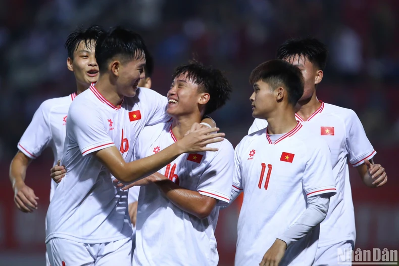 Vòng loại U20 châu Á: Việt Nam thắng đậm 5-0 Bhutan ảnh 3